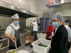 生配合体验午餐